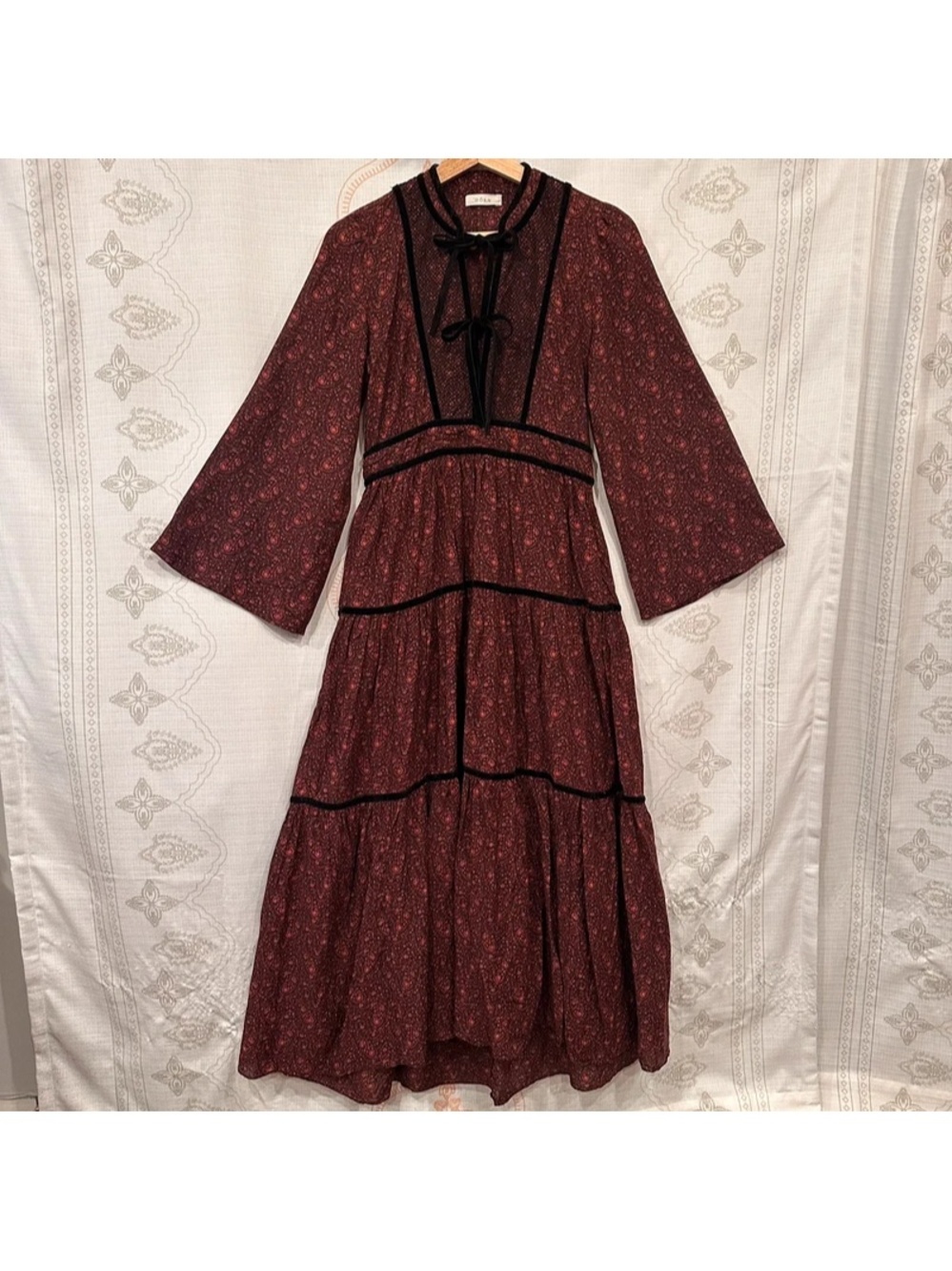 DÔEN Elix dress in Aubergine Prairie Paisley